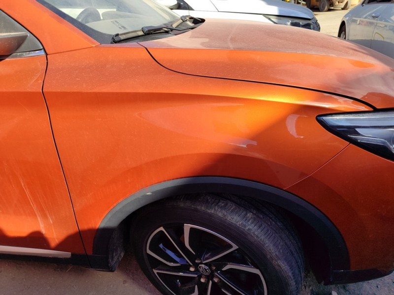 Recambio de aleta delantera derecha para mg zs luxury referencia OEM IAM 10292956  