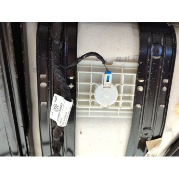 Recambio de asientos traseros para volkswagen t-cross life referencia OEM IAM 2GM881405A  