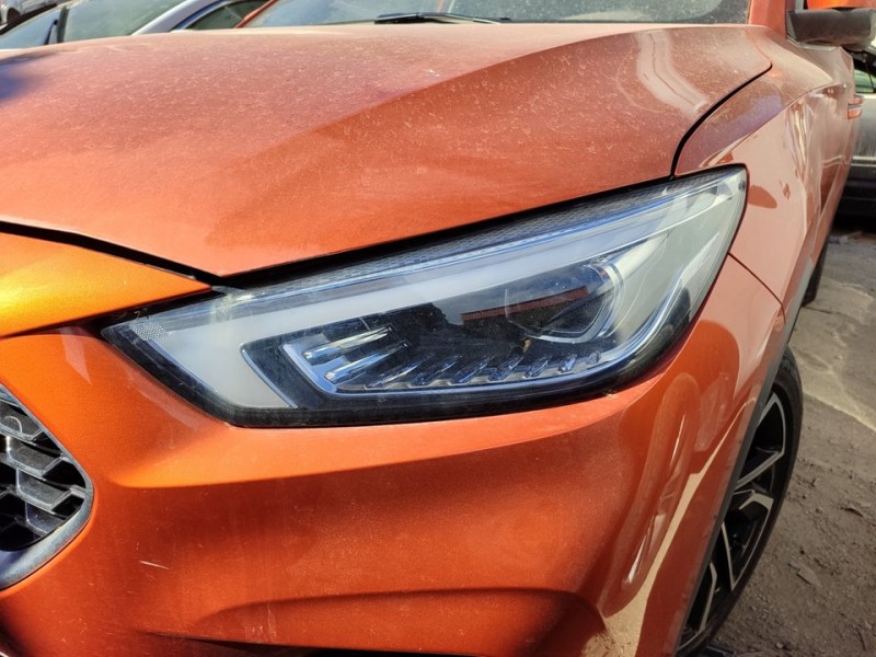 Recambio de faro izquierdo para mg zs luxury referencia OEM IAM 11275385  