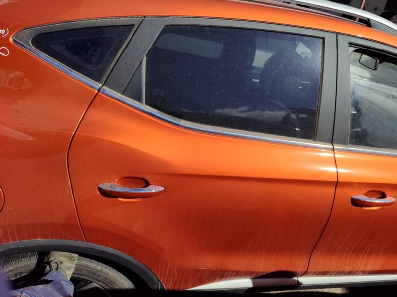 Recambio de puerta trasera derecha para mg zs luxury referencia OEM IAM 10322168  
