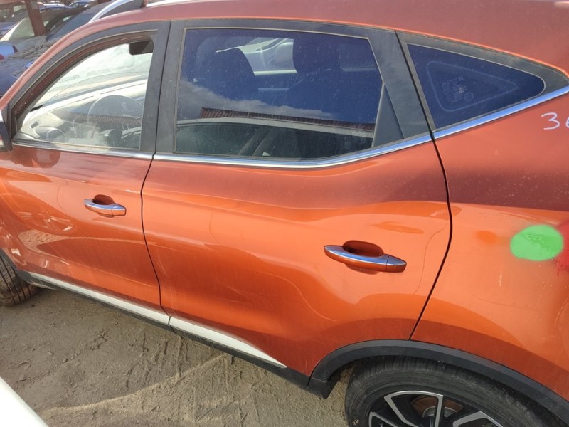 Recambio de puerta trasera izquierda para mg zs luxury referencia OEM IAM 10322167  