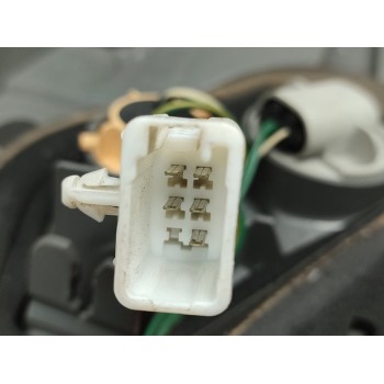 Recambio de piloto trasero derecho para toyota prius (nhw30) eco referencia OEM IAM 8155147122  