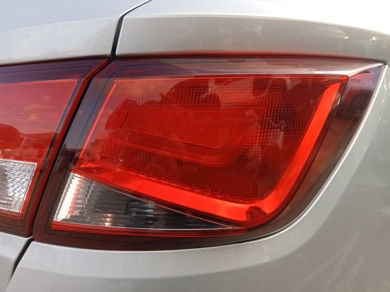 Recambio de piloto trasero derecho para seat leon st (5f8) reference referencia OEM IAM 5F9945096  