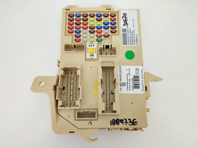 Recambio de caja reles / fusibles para hyundai i30 (gd) style referencia OEM IAM 91955A5120  