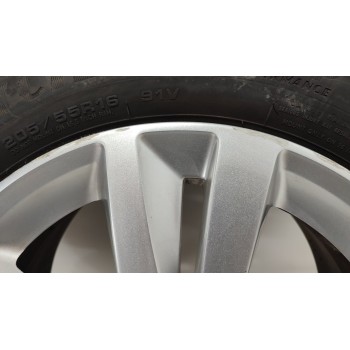 Recambio de llanta para peugeot 308 active referencia OEM IAM 9677989577  