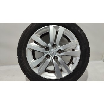 Recambio de llanta para peugeot 308 active referencia OEM IAM 9677989577  