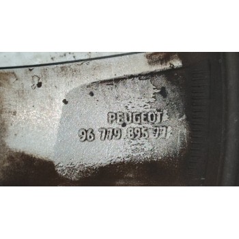 Recambio de llanta para peugeot 308 active referencia OEM IAM 9677989577  