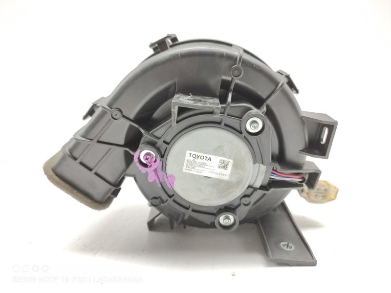 Recambio de ventilador calefaccion para toyota auris hybrid active referencia OEM IAM G923047080  