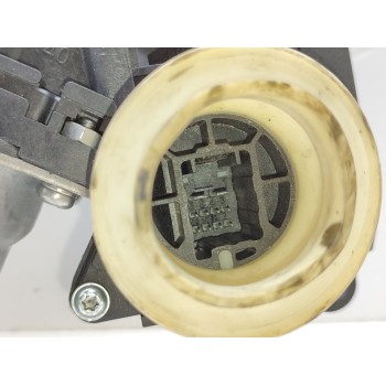 Recambio de elevalunas delantero derecho para toyota auris hybrid active business plus referencia OEM IAM 6981002480  