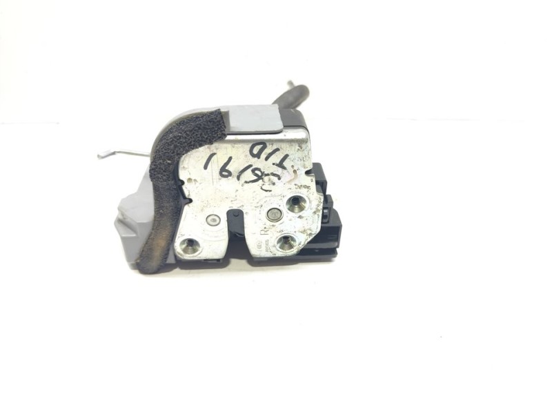 Recambio de cerradura puerta trasera derecha para hyundai i20 classic referencia OEM IAM 81420C8020  