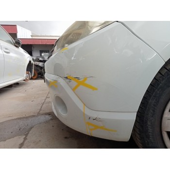 Recambio de paragolpes delantero para dacia sandero ambiance referencia OEM IAM 8200526596  