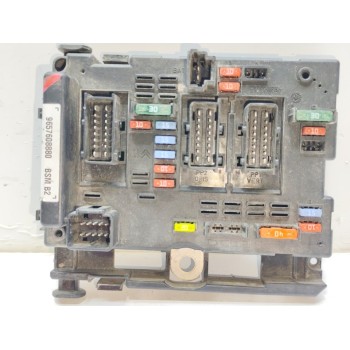 Recambio de caja reles / fusibles para peugeot 206 berlina x-line referencia OEM IAM 9657608880  