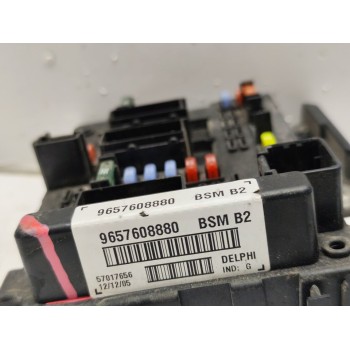Recambio de caja reles / fusibles para peugeot 206 berlina x-line referencia OEM IAM 9657608880  