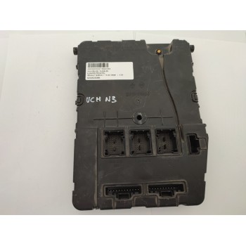 Recambio de caja reles / fusibles para renault scenic ii 1.5 dci diesel referencia OEM IAM 8200525386  