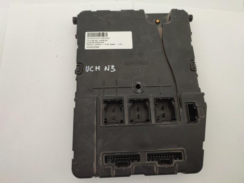 Recambio de caja reles / fusibles para renault scenic ii 1.5 dci diesel referencia OEM IAM 8200525386  