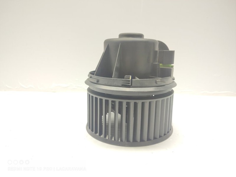 Recambio de ventilador calefaccion para ford kuga (cbs) titanium referencia OEM IAM AV6N18456AA  