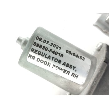 Recambio de elevalunas trasero derecho para toyota c-hr hybrid advance referencia OEM IAM 69830F4010  