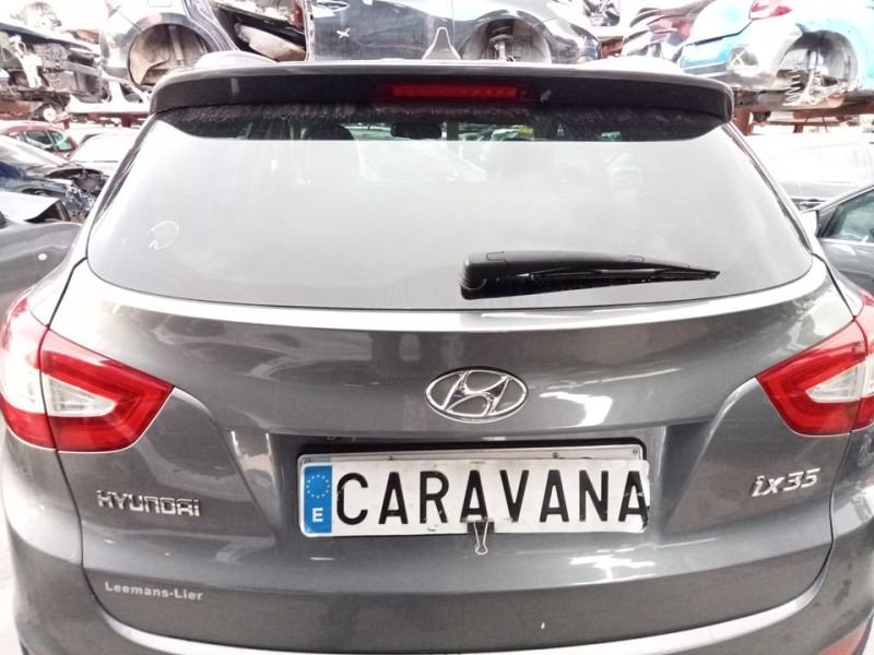 Recambio de porton trasero para hyundai ix35 classic 2wd referencia OEM IAM 737002Y001  