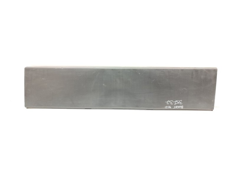 Recambio de moldura para peugeot boxer furgón 330 l1h1 komfort bluehdi 130 referencia OEM IAM 1305774070  