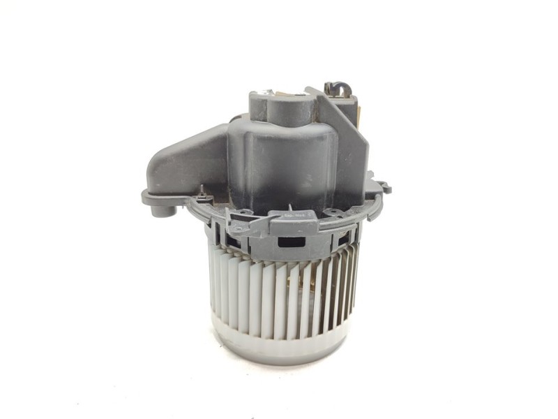 Recambio de ventilador calefaccion para dacia dokker ambiance referencia OEM IAM 272102988R  