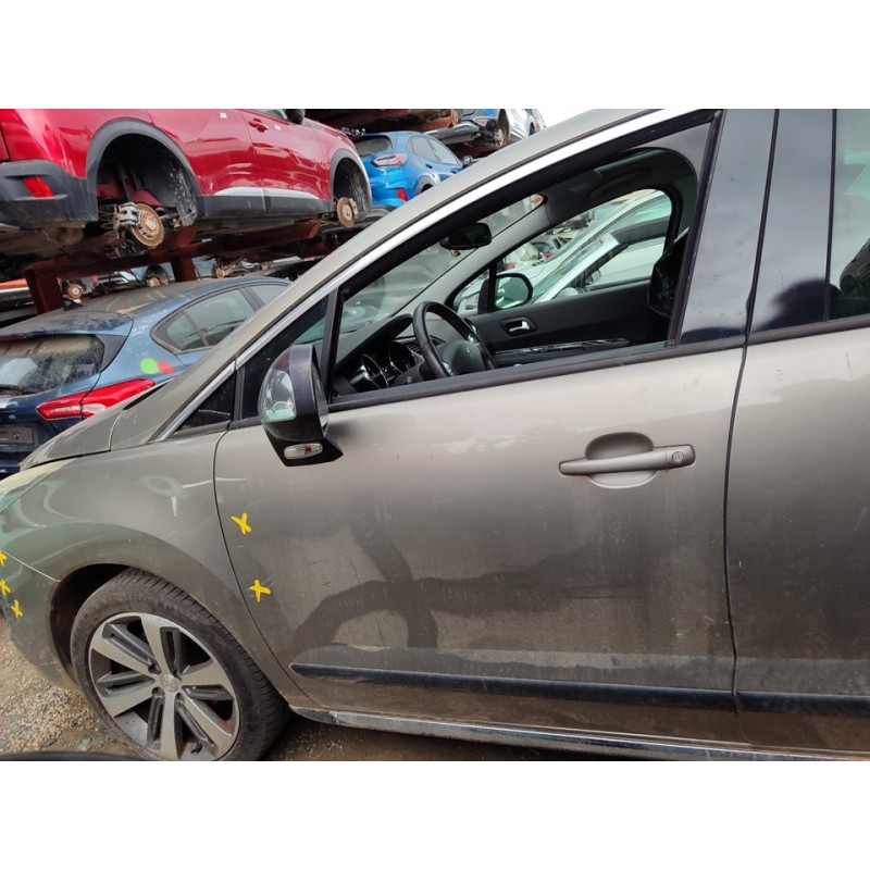 Recambio de puerta delantera izquierda para peugeot 3008 active referencia OEM IAM 9002AR  