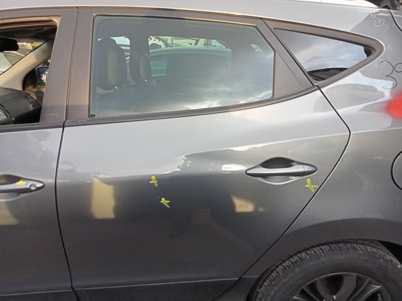 Recambio de puerta trasera izquierda para hyundai ix35 classic 2wd referencia OEM IAM 770032Y011  
