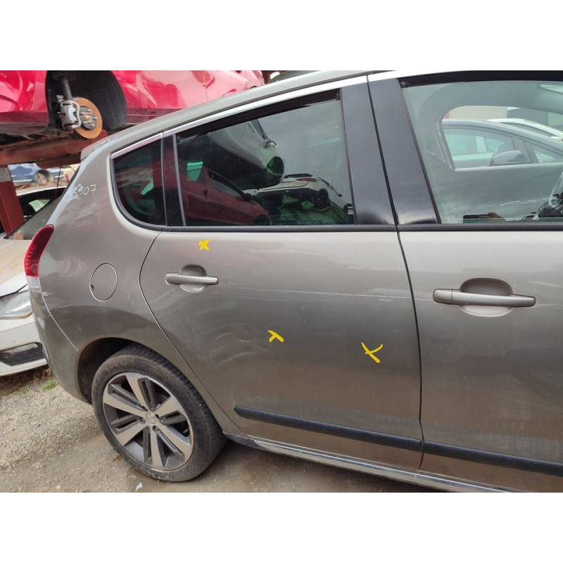 Recambio de puerta trasera derecha para peugeot 3008 active referencia OEM IAM 9008V4  
