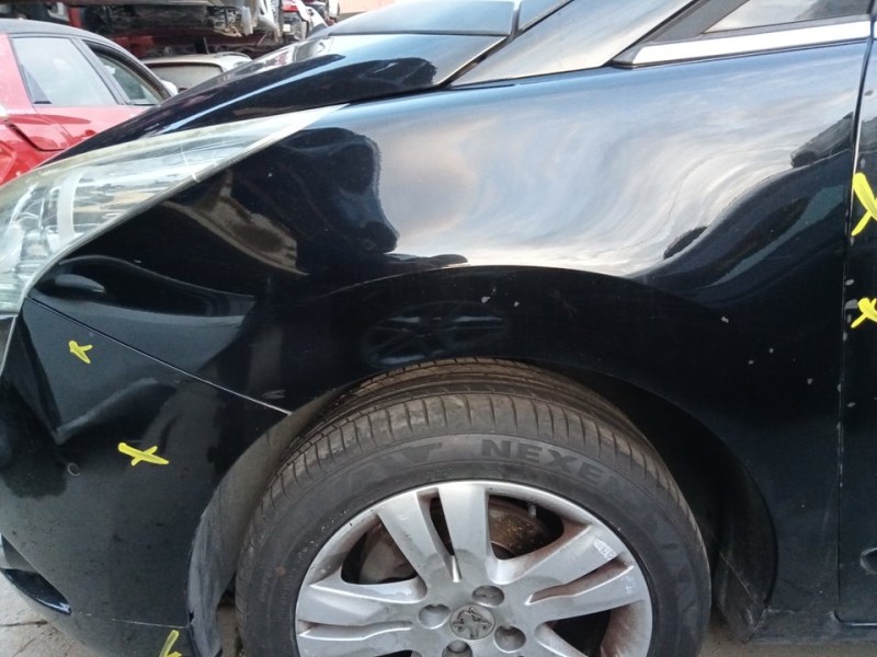 Recambio de aleta delantera izquierda para peugeot 5008 confort referencia OEM IAM 7840Y7  