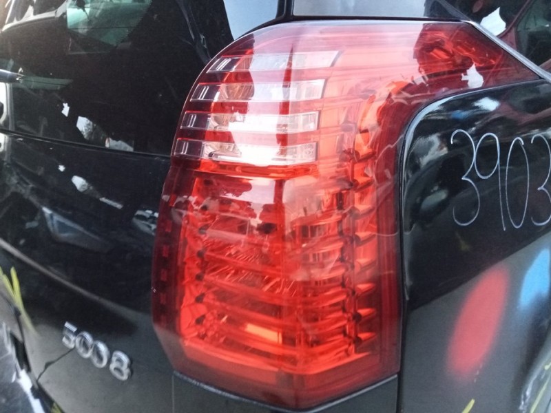 Recambio de piloto trasero derecho para peugeot 5008 confort referencia OEM IAM 6351KH  