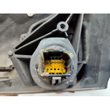 Recambio de retrovisor derecho para renault megane ii classic berlina emotion referencia OEM IAM 7701068375  