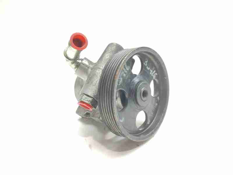 Recambio de bomba direccion para citroën xsara berlina 1.9d seduction referencia OEM IAM 9631923480  