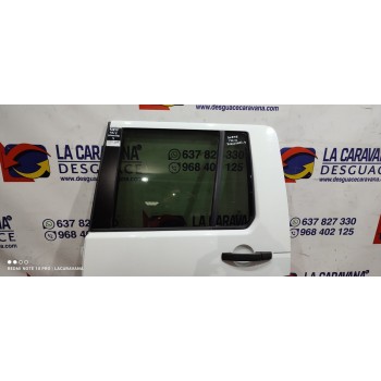 Recambio de puerta trasera izquierda para land rover discovery 4 tdv6 s referencia OEM IAM   