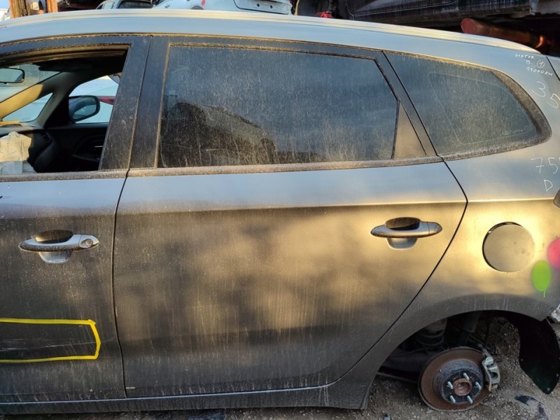 Recambio de puerta trasera izquierda para kia carens ( ) drive referencia OEM IAM 77003A4000  