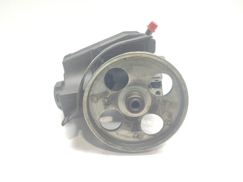 Recambio de bomba direccion para citroën xsara berlina 1.4i sx referencia OEM IAM 9641267380  