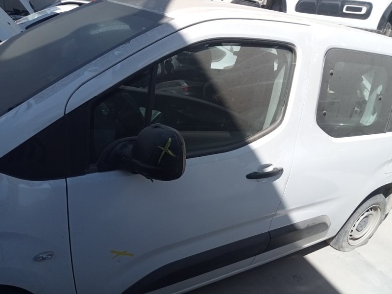 Recambio de puerta delantera izquierda para citroën berlingo furgón contrlol m referencia OEM IAM 9820423380  