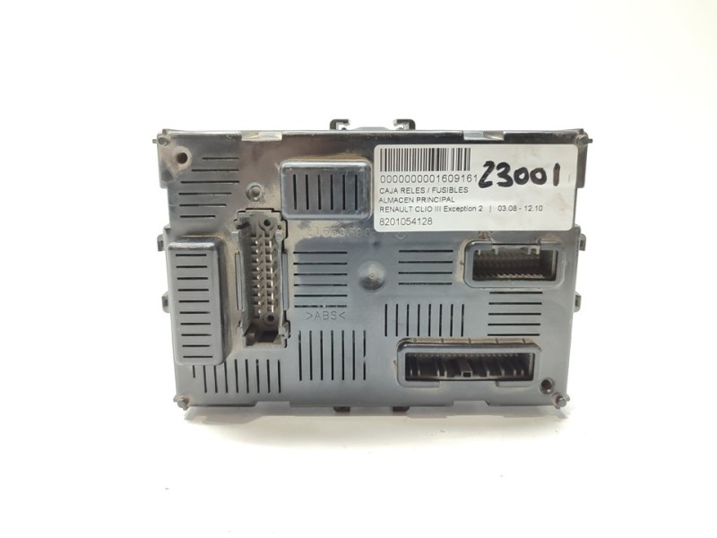 Recambio de caja reles / fusibles para renault clio iii exception 2 referencia OEM IAM 8201054128  
