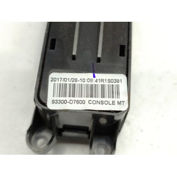 Recambio de interruptor para hyundai tucson 25 aniversario 4x2 referencia OEM IAM 93300D7600  