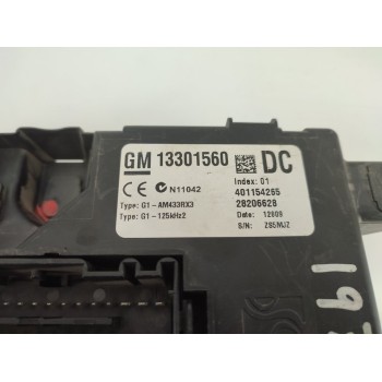 Recambio de caja reles / fusibles para opel corsa d catch me referencia OEM IAM 13301560DC  