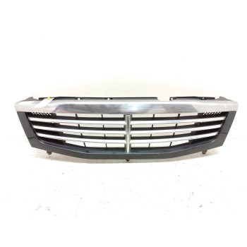 Recambio de rejilla delantera para ssangyong rexton rx 270 full referencia OEM IAM 7646008000  