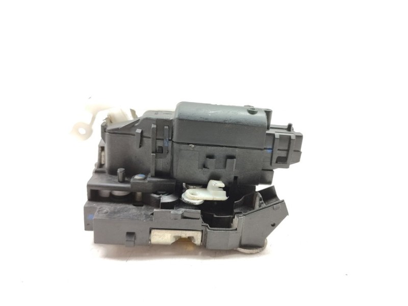 Recambio de cerradura puerta trasera derecha para dacia lodgy stepway referencia OEM IAM 825020953R  