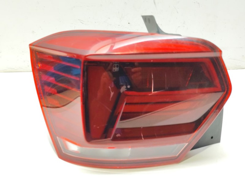 Recambio de piloto trasero izquierdo para volkswagen polo advance referencia OEM IAM 2G0945095B  