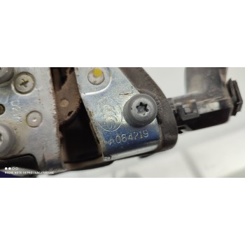 Recambio de cerradura puerta delantera izquierda para toyota auris hybrid business referencia OEM IAM 6904002210  