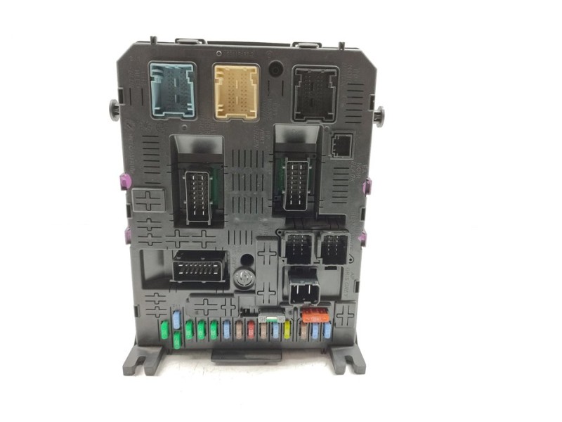 Recambio de modulo electronico para peugeot 5008 sport pack referencia OEM IAM 9666895380  