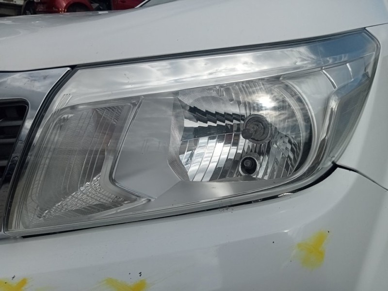 Recambio de faro izquierdo para nissan navara pick-up (d40m) double cab le 4x4 referencia OEM IAM 260604KJ2A  
