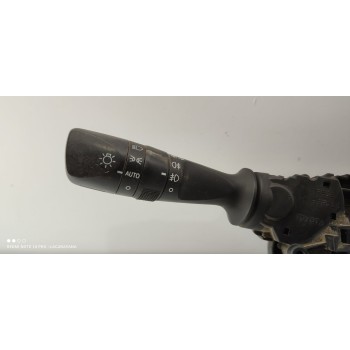 Recambio de mando multifuncion para toyota auris hybrid business referencia OEM IAM 8414002720  