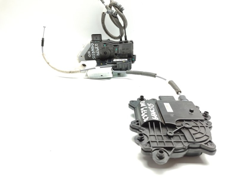 Recambio de cerradura puerta delantera derecha para hyundai genesis basis referencia OEM IAM 81320B1030  