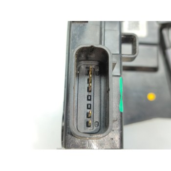 Recambio de cerradura puerta delantera derecha para hyundai genesis basis referencia OEM IAM 81320B1030  