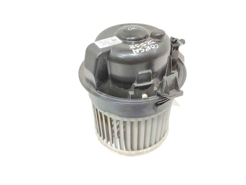 Recambio de ventilador calefaccion para opel corsa f edition referencia OEM IAM A0095V  