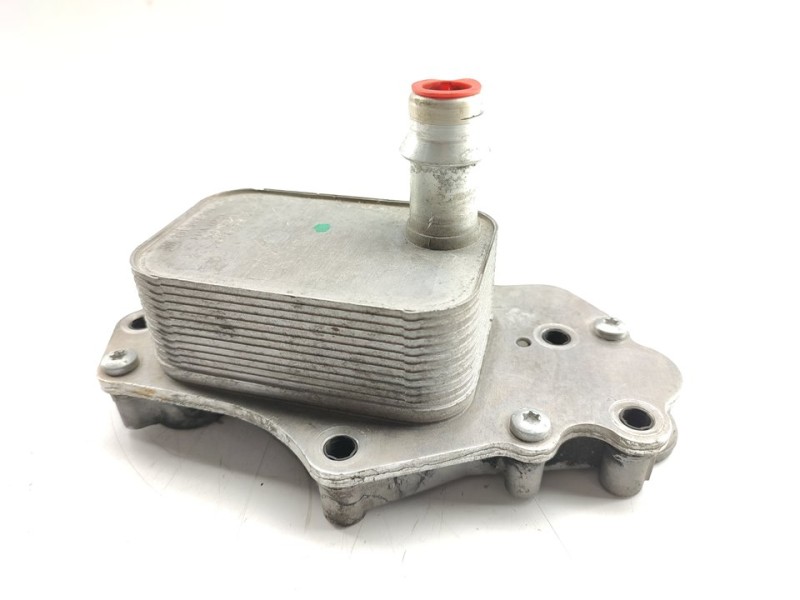 Recambio de enfriador aceite motor para opel zafira tourer excellence referencia OEM IAM 55599943  