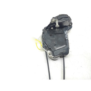 Recambio de cerradura puerta trasera derecha para toyota yaris cross hybrid 2wd active tech referencia OEM IAM 69050K0030  